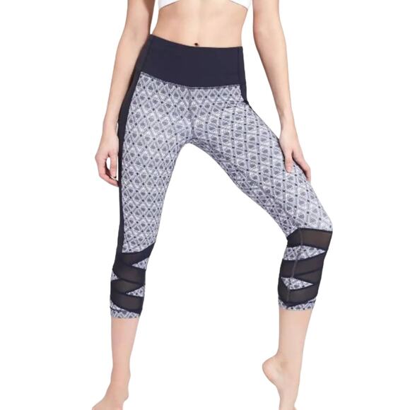 Athleta Print Mantra Capri Legging Size M - Picture 1 of 9